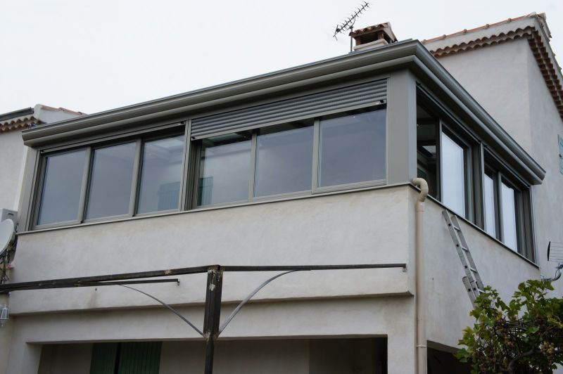 Pose professionnelle de pergolas bioclimatiques qualitatives sur mesure en aluminium Rognac 13340 Bouches-du-Rhône